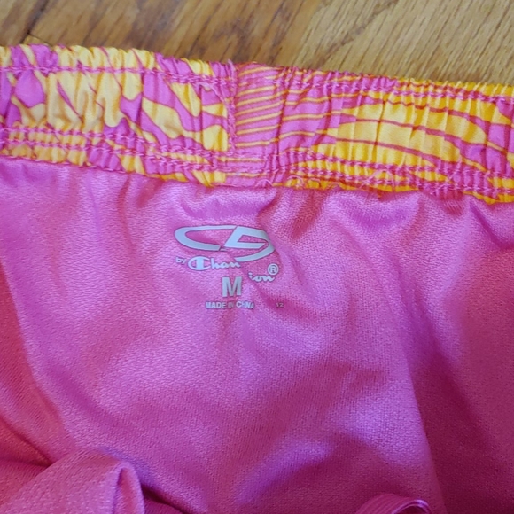 Running shorts - Picture 2 of 3